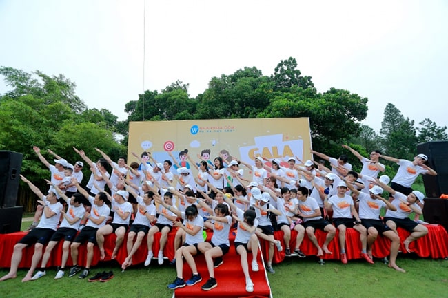 Đội ngũ cán bộ, nhân viên Nhân Hòa